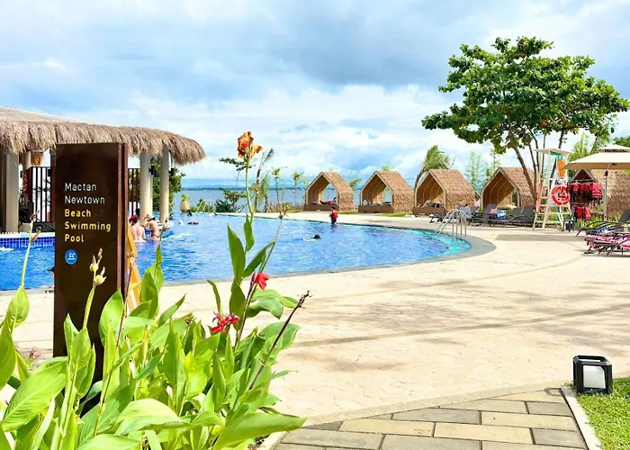 Mactan Newtown 2 Bedrooms With Balcony *